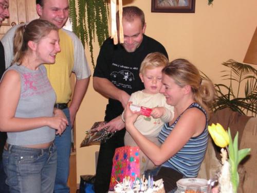 czy tej nocy Dana będzie Happy Lady?