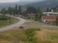 fot.Artek - chłopcy wracają ze stacji benzynowej (Serbia)