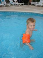 fot.Artek - Miki w basenie...