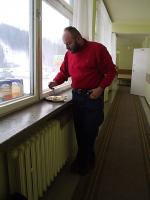 nie ma to jak obiadek.. na parapecie.