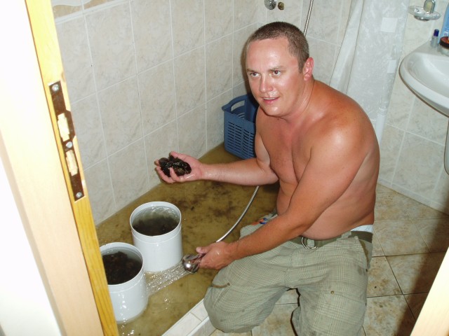 fot.Artek - cały domek śmierdział małżami, a łazienke długo trzeba było czyścic ;)