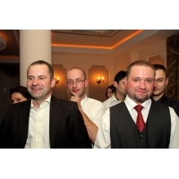fot.Artek 380