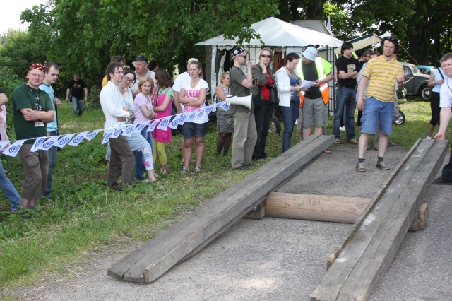 fot.Artek(canon) - konkurencja zlotowa - równoważnia