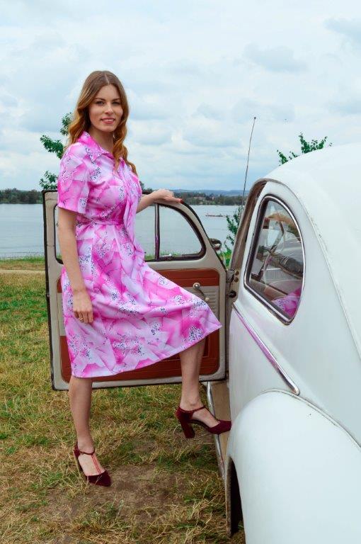 fot.Dmytro Nikiforchuk, Model:Daria Góźdż, Odzież:retromania.pl, instagram:the.vintage.dolls