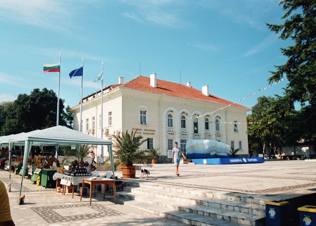 fot.Artek(Canon) - jakiś pałacyk..