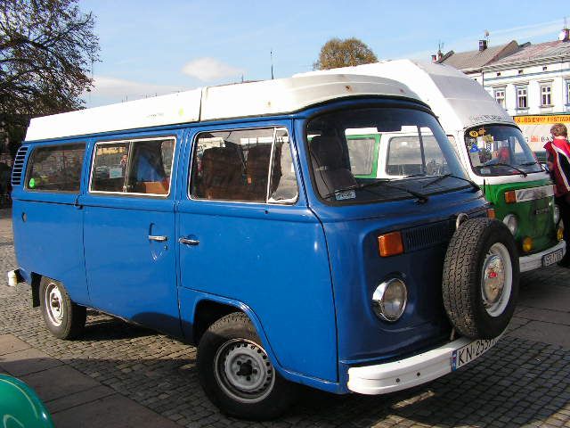 niebiesko ogórkowo